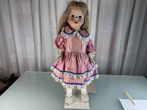 Poupée artiste de - poupée,