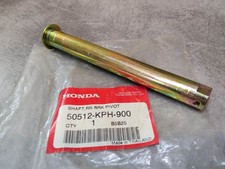 Axe pivot frein arrière