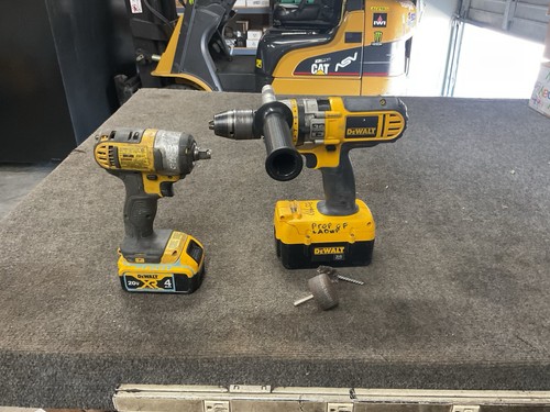 Lot dewalt battery - battery, powered