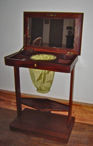 Jolie table travailleuse - travailleuse, en
