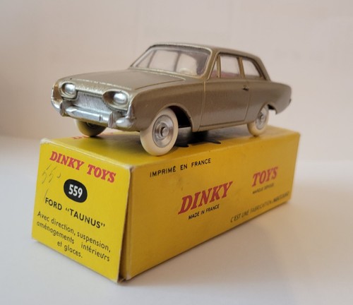 Dinky toys 559 ford taunus - ford, 17