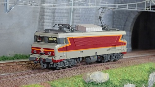 Models 10323 locomotive - models,