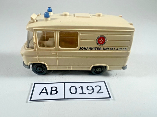 Wiking 406 ambulance - mb,