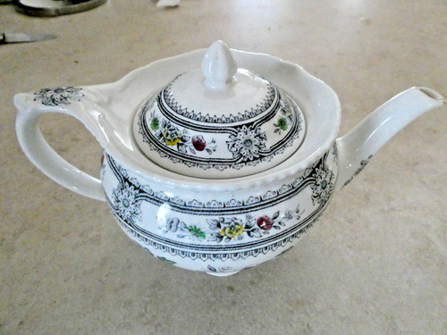 Jolie theiere faience - theiere,