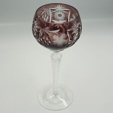 Beau verre à vin signé