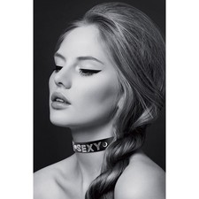 Collier fetish avec strass