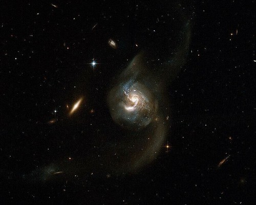 Merging galaxies hubble space - merging,