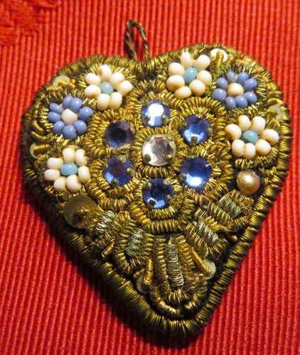 Coeur ancien brodé cannetille - brodé,