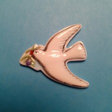 fève COLOMBE DE LA PAIX signée ERNEST CANNES  An 2007 Porcelaine décorée