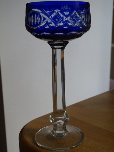 Ancien verre vin - vin, coupe