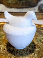 Boite poudrier en opaline