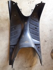 carenage repose pied marche pied scooter peugeot zenith buxy 