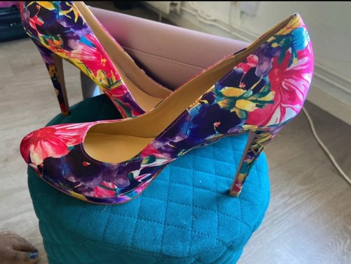 Escarpins satin fleuri femme
