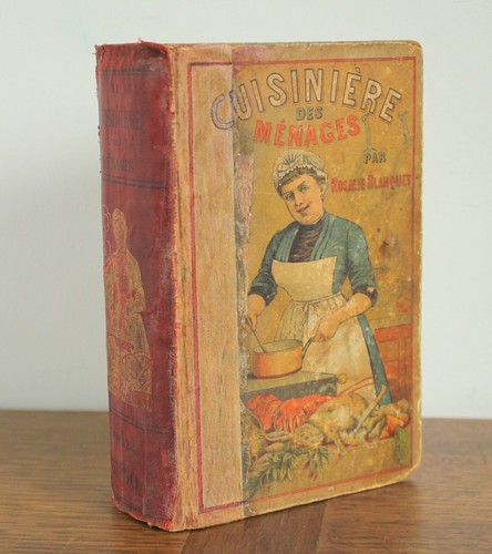 Cuisinière des ménages - la,