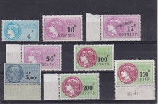 FRANCE timbres fiscaux  neuf ** et un *  port gratuit
