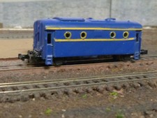 train échelle n 1/160 Fourgon chaudiere bleue