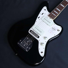 Guitare noire traditionnelle