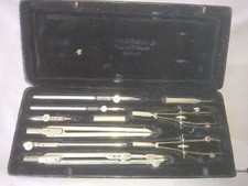 ANCIEN COFFRET BOITE A COMPAS