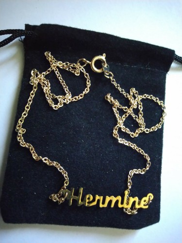 Collier ras coup prénom - ras, le