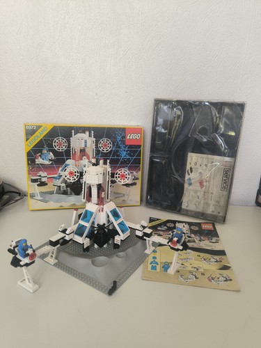 Legoland space lab 6972 année