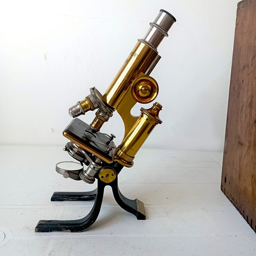 Microscope reichert n - c., n°