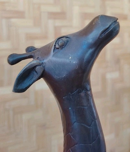 Sculpture bronze girafe - en,