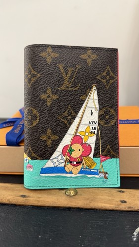 Louis vuitton m82625 vivienne - louis,