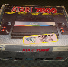 Film sur logo neuf : Console