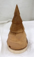 Sapin de Noel artisanal  en bois (Thuya)  17 cm de hauteur