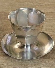 Ancien COQUETIER a Facette Métal Argenté  Poinçon Crabe DM