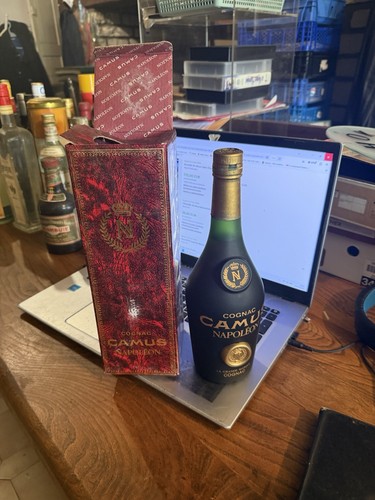 Ancienne bouteille pleine - ancienne,