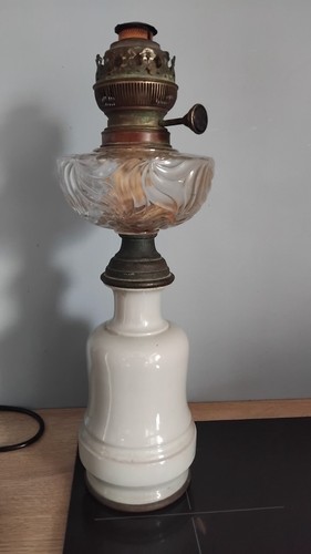 Lampe pétrole baccarat - lampe,