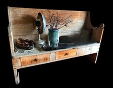 ANCIEN BANC DE PRESBYTÈRE CATALAN (ESCÓ). BOIS SCULPTÉ. ESPAGNE. XIXE SIÈCLE.