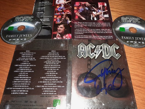 Autograph angus young - ac/dc,
