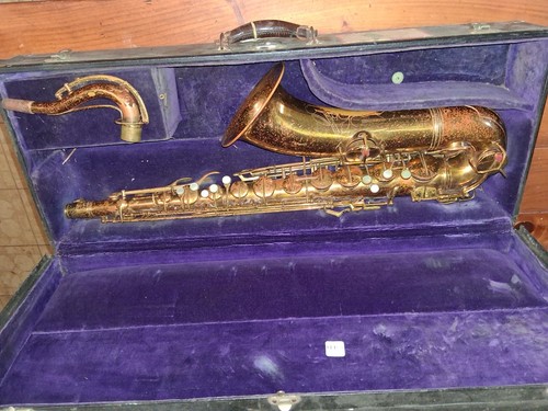 Conn 10m naked lady tenor - naked,