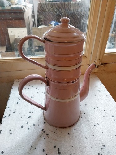 Ancienne grande cafetière - , en