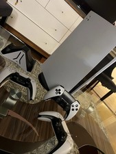 PlayStation 5 Digital Edition + deux  Manettes 