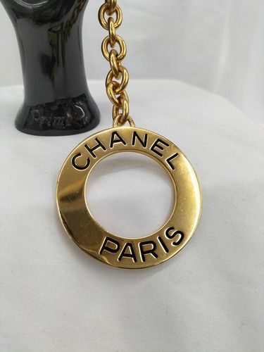 Auth chanel 93p porte clés - chanel, porte-clés