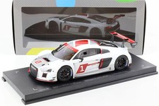 Voiture De Présentation Audi R8 LMS Paragon 1:18 Blanc/ Argent #1