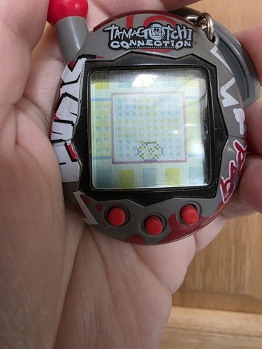 Tamagotchi connection 2004 - tamagotchi,