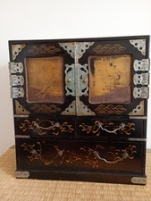 Ancien cabinet japonais en bois laqué  noir .coffret à bijoux,tansu,Japon.Meiji