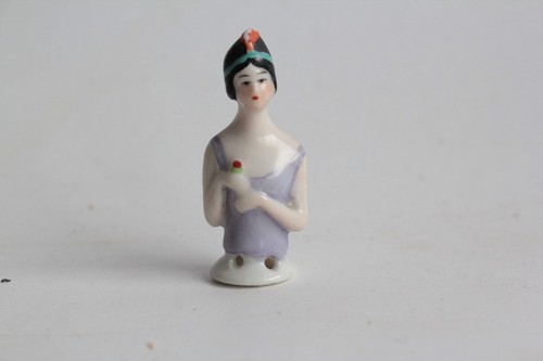 Demi figurine porcelaine - , femme