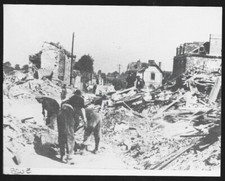 1980  --  BRUZ BOMBARDE . DEBLAIEMENT . 3U845