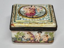 Ancienne BOITE A BIBELOTS EN PORCELAINE CAPO DI MONTE peinte à la main...