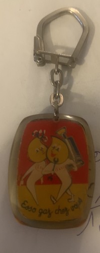 porte clef bourbon  " Esso