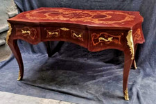 GRAND BUREAU STYLE LOUIS XV BOIS MASSIF 3 TIROIRS MARQUETERIE DE GRANDE QUALITÉ