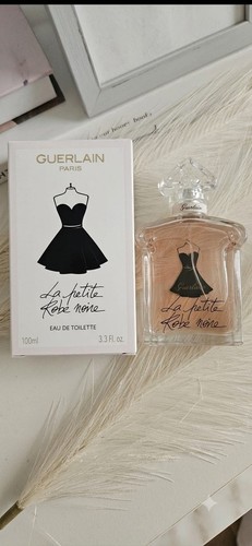 Petite robe noire - la,
