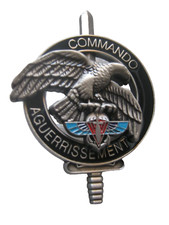 BREVET DES COMMANDOS 1° RPIMA COMMANDO AGUERRISSEMENT (VARIANTE ARGENT) Y.D