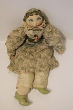 grande poupée de salon Lea en