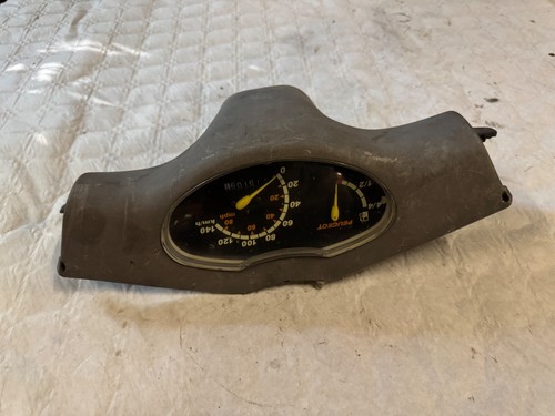 Compteur peugeot 100 - -,